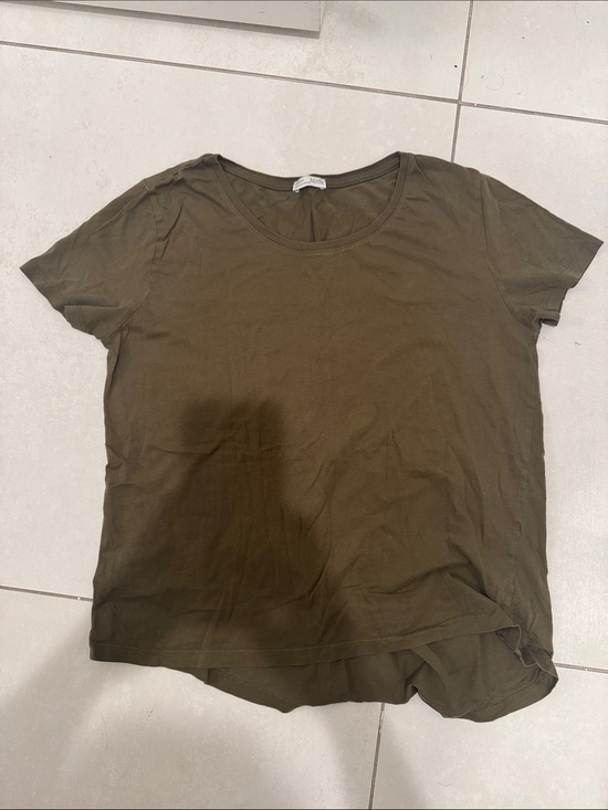 Zara Tops - Zara Olive Green Short-Sleeve Crewneck Tee